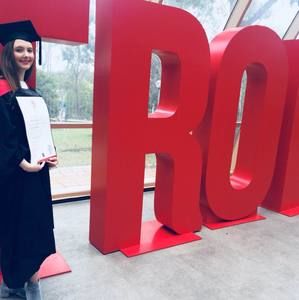 Meet your Posher, Michaela